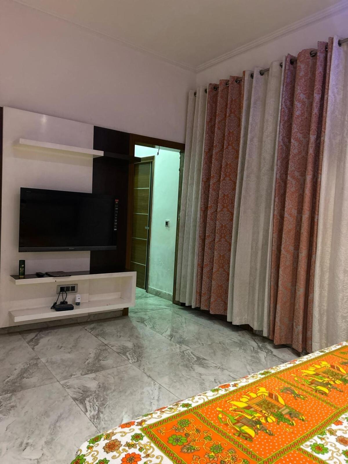 Villa Good For Party à Greater Noida Extérieur photo